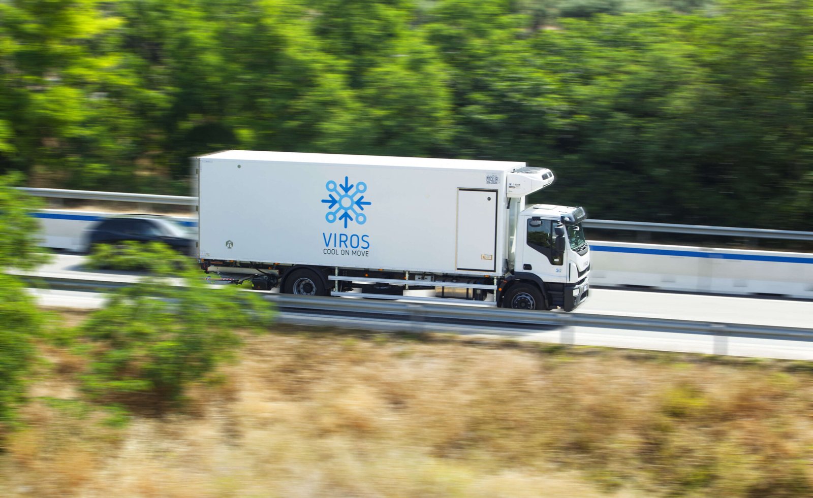 Flotta Viros che rappresenta i mezzi a disposizione dei nsotri clienti per completare i loro trasporti attraverso la nostra organizzazione